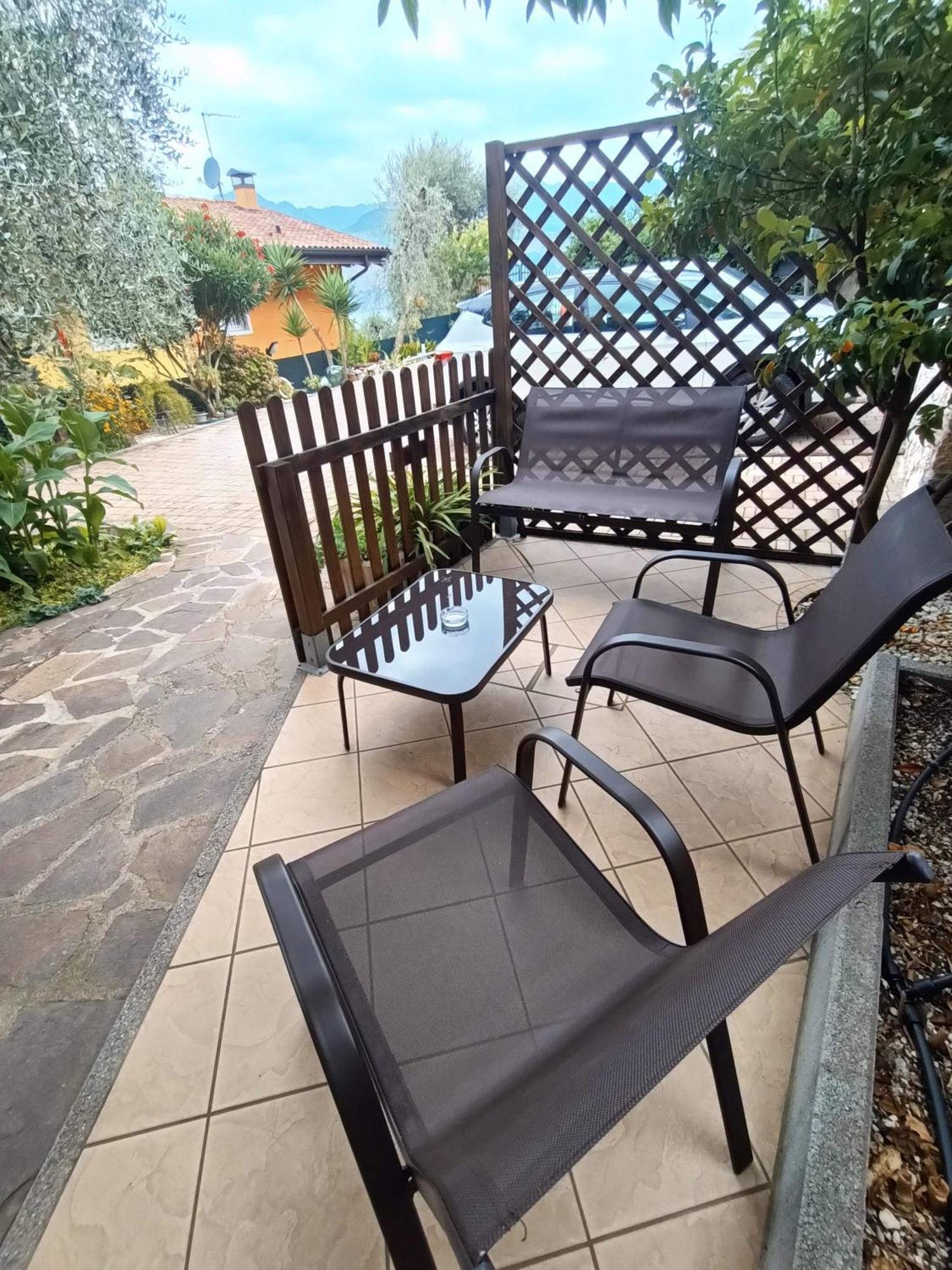 Appartamenti Casa Nina, Lago,Montagne, Uliveti Brenzone sul Garda Eksteriør billede